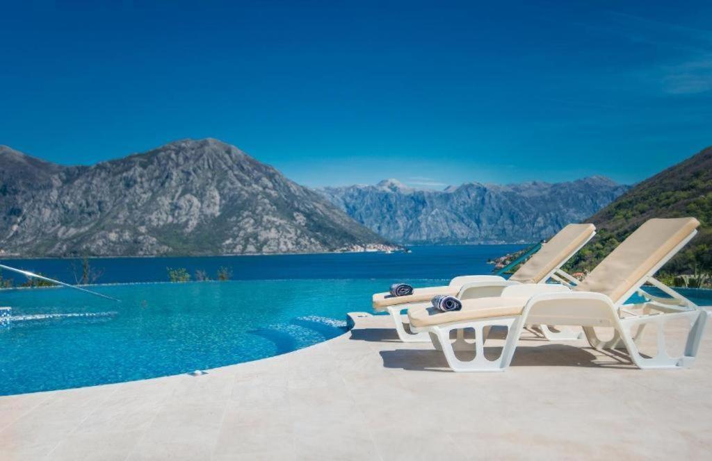Lavender Bay Apartment F8 Donji Morinj Dış mekan fotoğraf