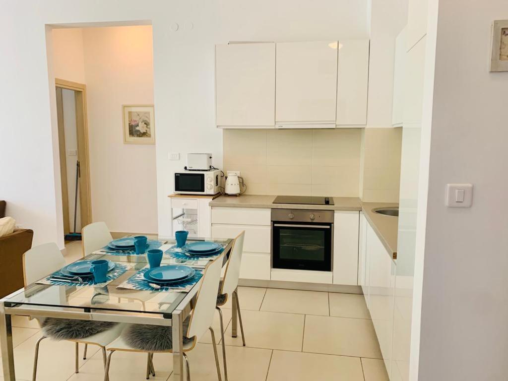Lavender Bay Apartment F8 Donji Morinj Dış mekan fotoğraf